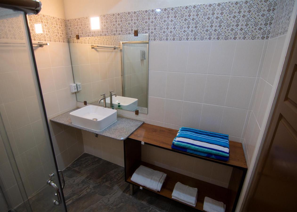 Leuchtturm Resort Boljoon Luaran gambar